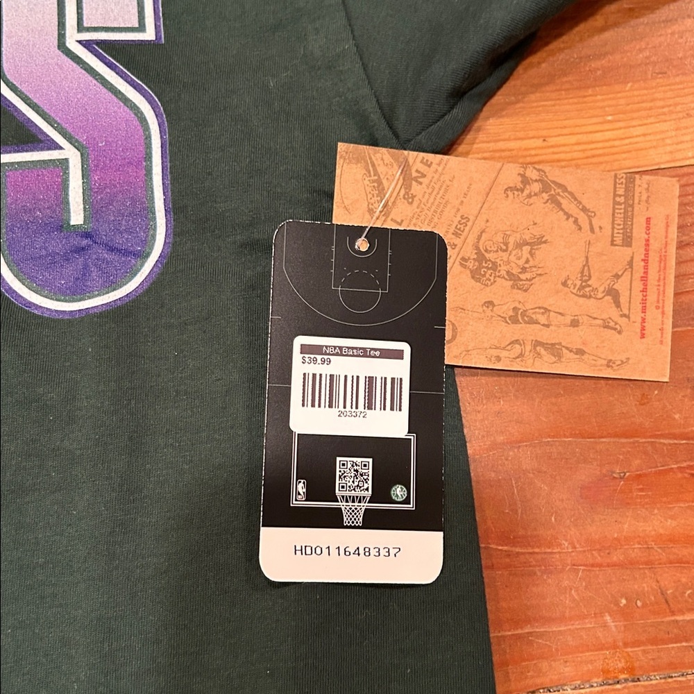 NWT Mitchell & Ness Green Bucks Tee with Purple Logo adult S - Picture 3 of 8